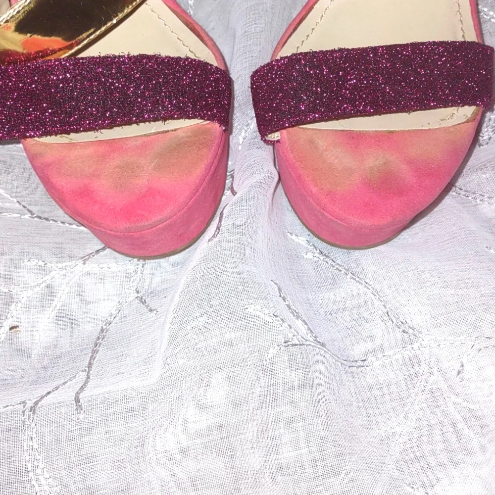 High Heels - Picture 5 of 5